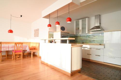 Niederberndorf Apartamento | Hof Köhne - Altes Bauernhaus - Wohnung Pony