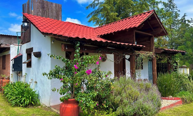 Huasca de Ocampo Casa | Hogar Rústico en Tierra Mítica by GEstores