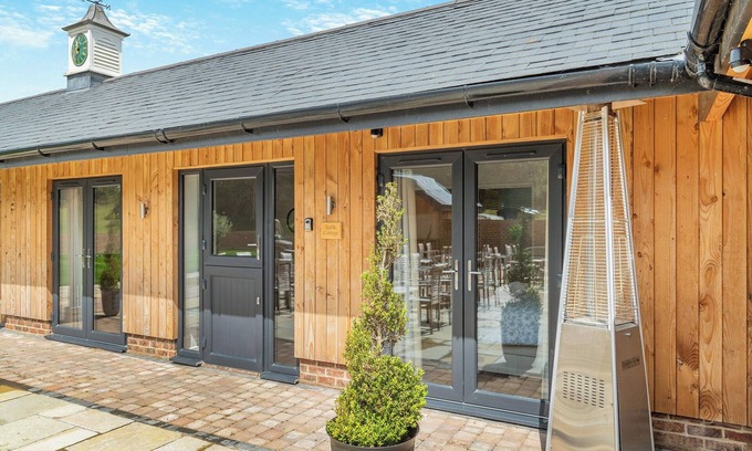 Alderbury Cabaña | Hole Farm - Stable Cottage