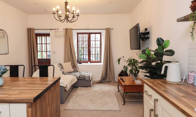 Bont Newydd Cabaña | Hole in the Wall