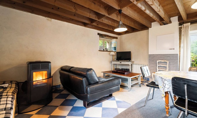 Noyal-Chatillon-sur-Seiche Casa | Casa de vacaciones "Gîte La Malcotais" con jardín y Wi-Fi