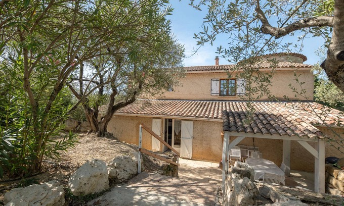 Saint-Sauveur-de-Cruzieres Casa | Casa de vacaciones 'Gîte 2 - Les Oliviers' con Wi-Fi