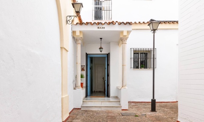 Museo Apartamento | Holi-Rent Moratín Sevilla