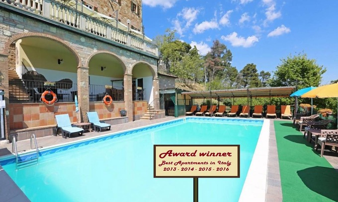 Montecastelli Apartamento | Holiday apartment Montecastelli for 1 - 6 persons with 3 bedrooms - Farmhouse