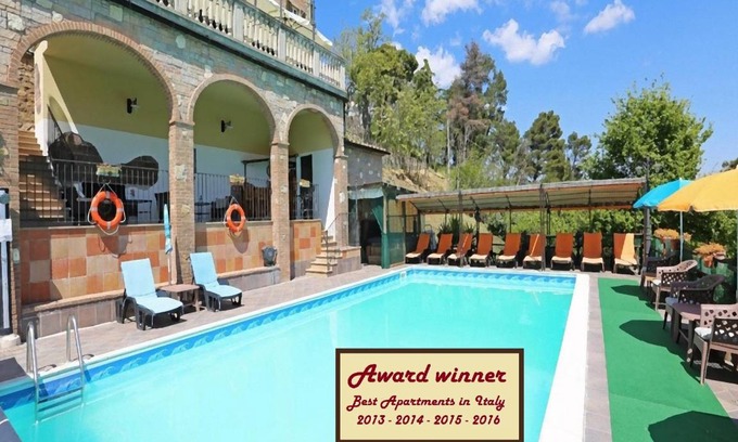 Montecastelli Apartamento | Holiday apartment Montecastelli for 1 - 5 persons with 2 bedrooms - Farmhouse