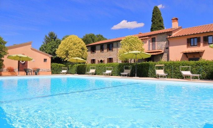Passignano sul Trasimeno Apartamento | Apartamento de vacaciones en granja - Nogal - Residencias San Martín
