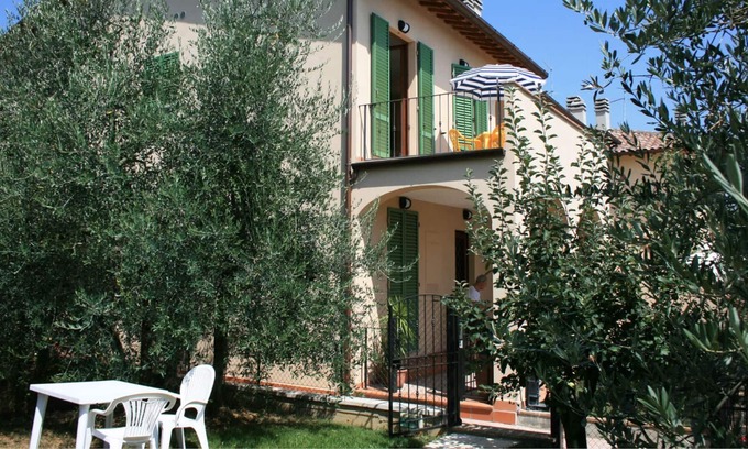 Marciano della Chiana Apartamento | Holiday apartment Marciano della Chiana for 1 - 5 persons with 2 bedrooms - Holiday apartment
