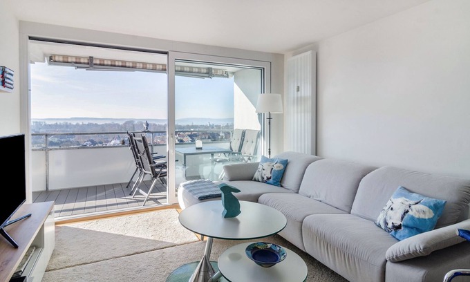 Uhldingen-Muehlhofen Apartamento | Apartamento vacacional 'Bodenseepanorama Oberuhldingen' con vistas al lago, balcón y wifi