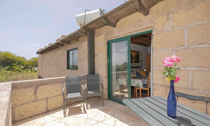 Granadilla de Abona Apartamento | Apartamento vacacional "Casa Killa" con vistas al mar, terraza y jardín compartido