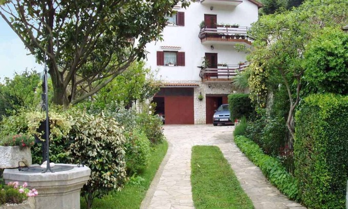 Sucici Apartamento | Apartamento vacacional con 2 terrazas y vista al mar