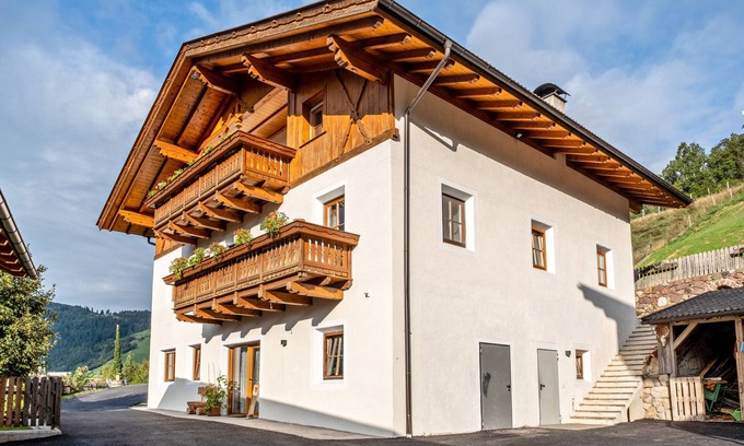 Fie allo Sciliar Apartamento | Apartamento vacacional "Oberpatiglhof - Anna" con vistas a la montaña, terraza compartida y Wi-Fi