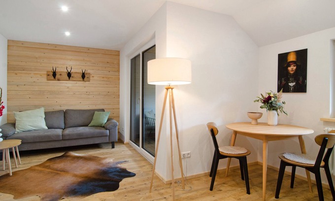 Donaueschingen Apartamento | Apartamento vacacional 'Sternenhimmel' con jardín comunitario, balcón y wifi