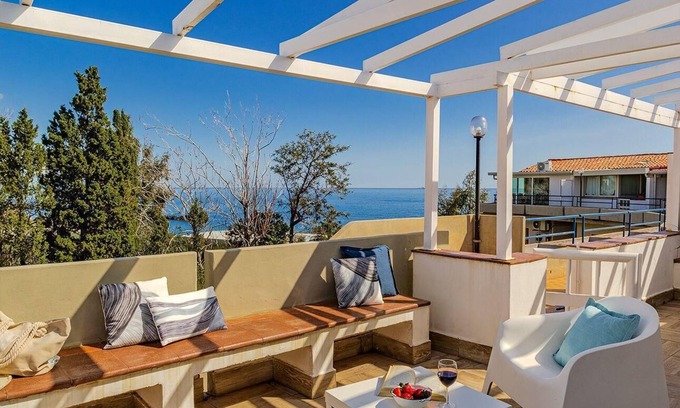 Recanati Apartamento | Apartamento de vacaciones Giardini Naxos para 1 - 3 personas con 2 dormitorios - Apartamento en casa