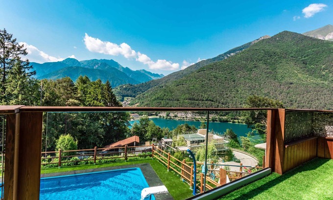 Pieve di Ledro Apartamento | Apartamento vacacional con alberca al aire libre y parrilla