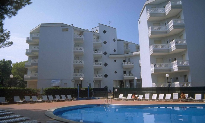 Lignano Riviera Apartamento | Apartamento vacacional 200 m del mar Adriático con parcela ajardinada