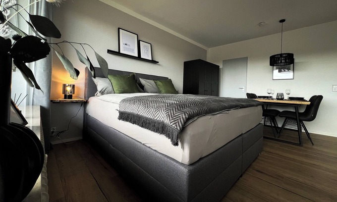 Schoenwald Apartamento | Apartamento vacacional "Casa de la Selva Negra" con balcón y Wi-Fi