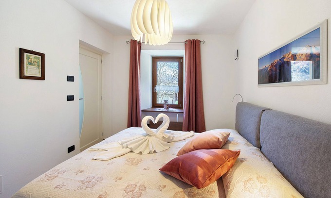 Lillianes Apartamento | Apartamento vacacional "Cucu - 2" con vistas a la montaña, terraza privada y Wi-Fi
