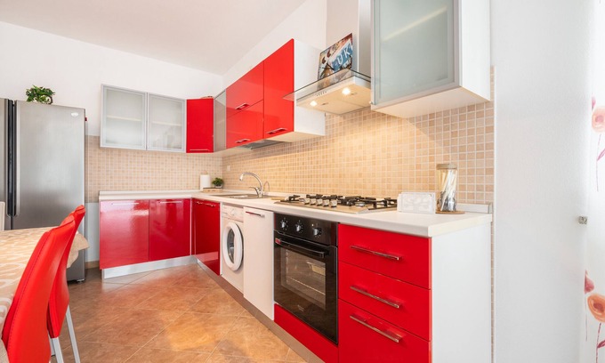 Masainas Apartamento | Holiday Apartment "Is Lais 1" with Sea View, Shared Garden & Wi-Fi