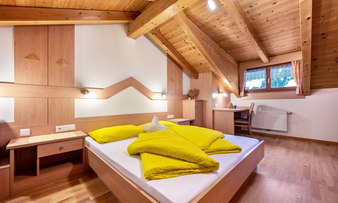 Cadipietra Apartamento | Apartamento vacacional "Niederkoflhof Wollbach" con vistas a la montaña, balcón y Wi-Fi