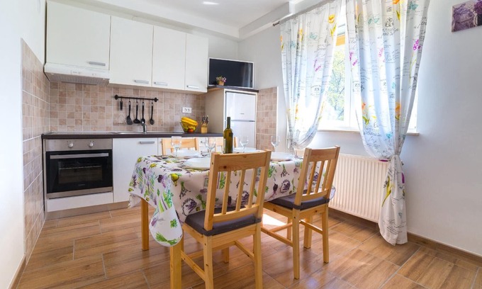 Trinajstici Apartamento | Apartamento de vacaciones Kastav para 1 - 3 personas con 1 dormitorio - Apartamento en casa unifamil