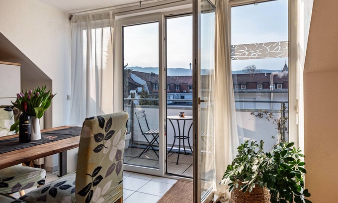 Loerrach Apartamento | Apartamento vacacional "Laboehme" con balcón y Wi-Fi