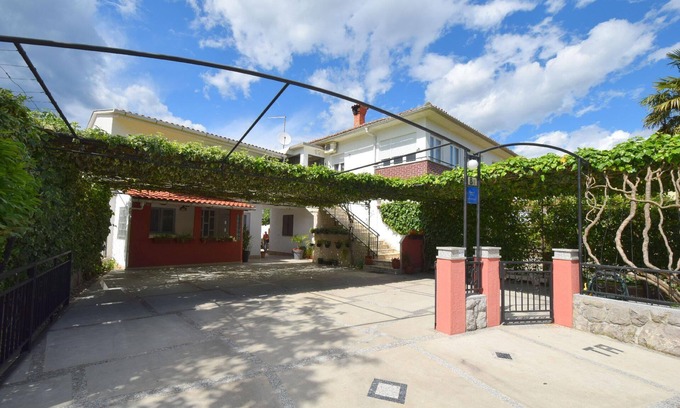 Sveti Anton Apartamento | Apartamento de vacaciones Malinska para 1 - 4 personas con 2 dormitorios - Apartamento