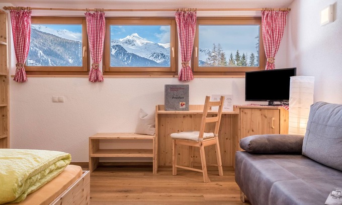 Cadipietra Apartamento | Apartamento vacacional "Mountainfarm Innertrein Jöchl" con vistas a la montaña, balcón y Wi-Fi