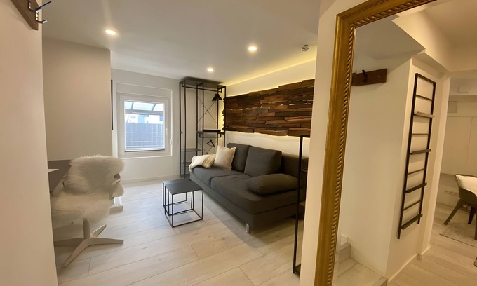Plettenberg Apartamento | Apartamento vacacional 'Nele' con vistas a la montaña, terraza privada y Wi-Fi