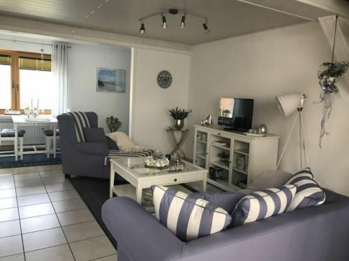 Nieder-Werbe Apartamento | Holiday apartment village view