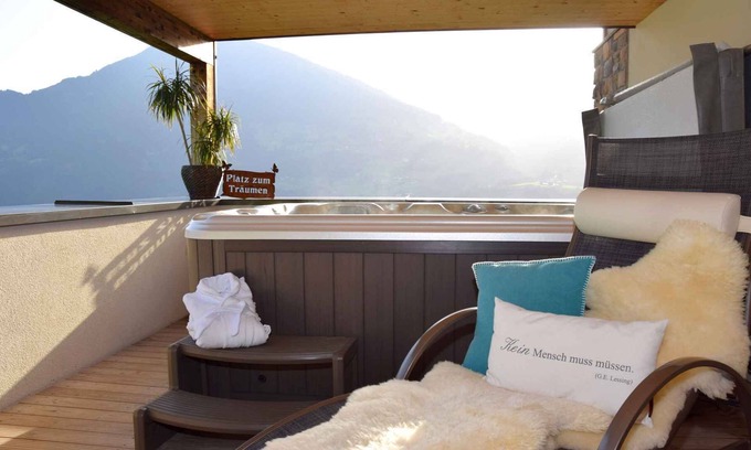 Emberg Casa | Apartamento vacacional con jacuzzi al aire libre en las pistas