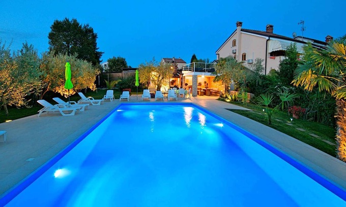 Mali Maj Apartamento | Apartamento vacacional con vista al mar y alberca