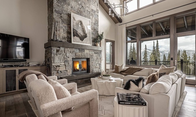 Spanish Peaks Casa | Luxury Townhome with Private Hot Tub! Shuffleboard! Pool Table! Darts! Firepit!
