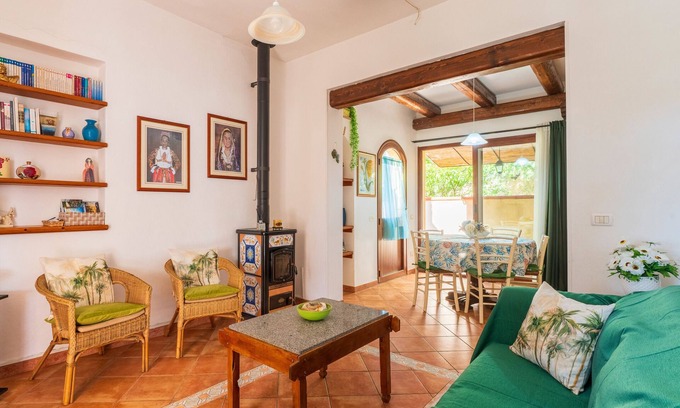Santa Maria Navarrese Casa | Casa de vacaciones 'Sa Domu De Ettore' con terraza privada, Wi-Fi y aire acondicionado
