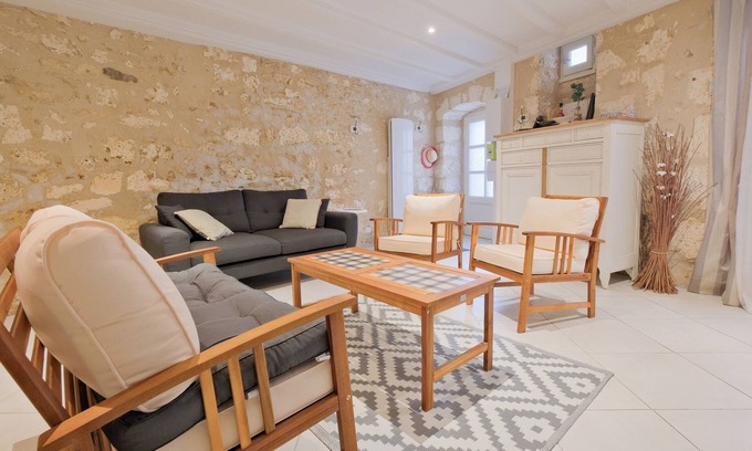 Brantome-en-Perigord Casa | Casa de vacaciones 'Gîte D'ici Et D'ailleurs' con Wi-Fi