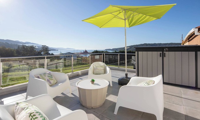 Cee Casa | A neida casa con terraza con vistas al mar