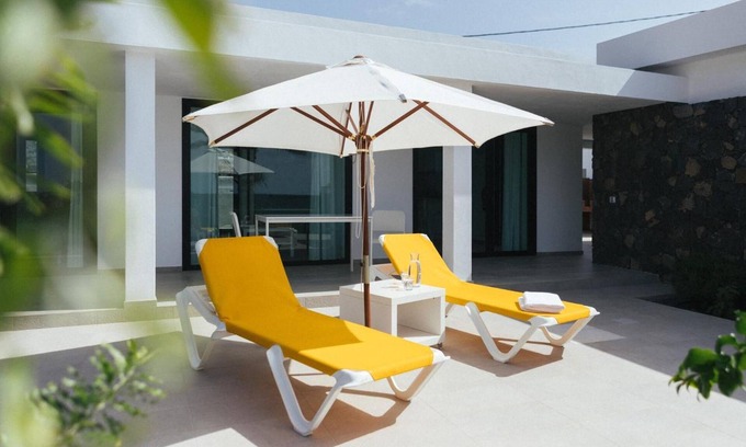 Frontera Casa | Casa de vacaciones 'Agua Nueva 53' con vistas a la montaña, Wi-Fi y aire acondicionado