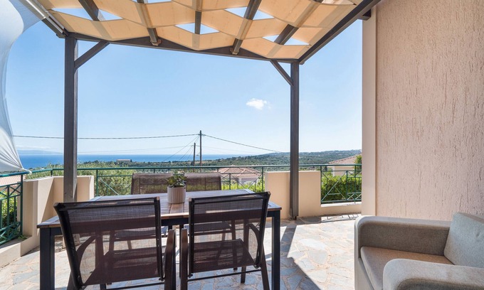 Leivathos Casa | Casa Vacacional 'Amalia' con Vista al Mar, Wi-Fi y Aire Acondicionado