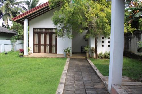 Minuwangoda Casa | Holiday Home Asgiri Walpola Gampaha