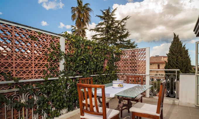 Mascalucia Casa | Casa de vacaciones 'Attico Adriana' con vistas a la montaña, terraza y Wi-Fi