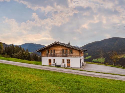 Eben im Pongau Casa | Holiday Home Auer-1 by Interhome