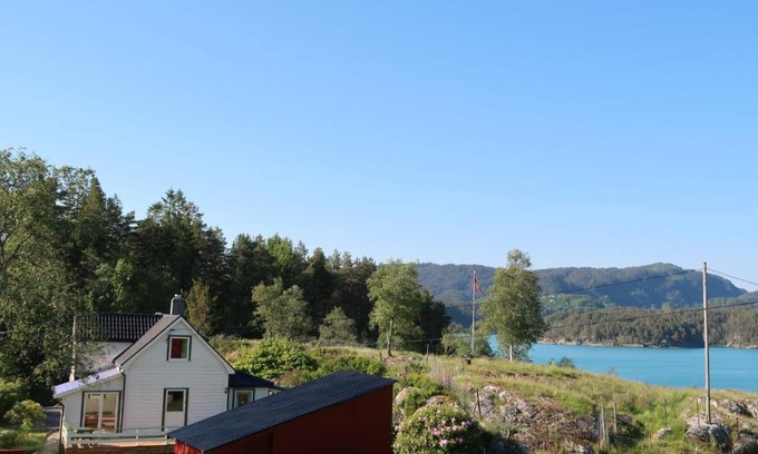 Vinnes Casa | Holiday Home Bjørkeneset by Interhome