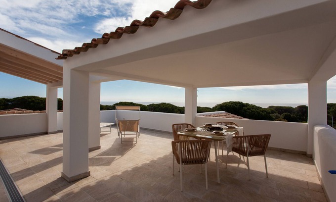 Baia Sant'Anna Casa | Casa de vacaciones 'Casa Bella Vista' con vistas al mar, jardín, terraza y Wi-Fi