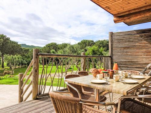 Pietracorbara Casa | Holiday Home Chalet Simple by Interhome
