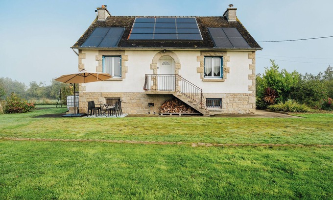 Plumaudan Casa | Casa de vacaciones 'Charmante Maison' con terraza privada, jardín privado y Wi-Fi