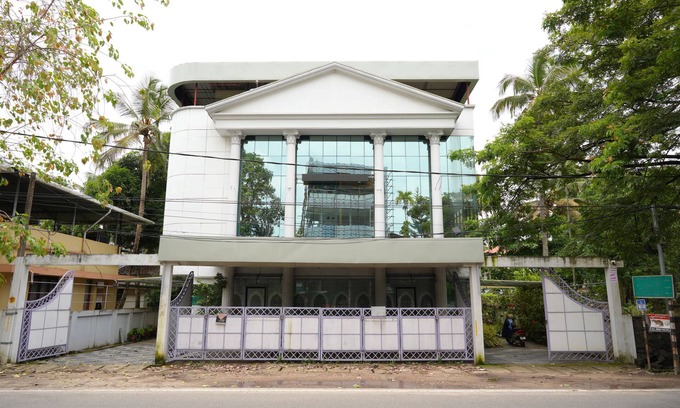 Maradu Apartamento | Holiday Home Cochin Located in Ernakulam Near to Gandhi Square, Poonithura.
