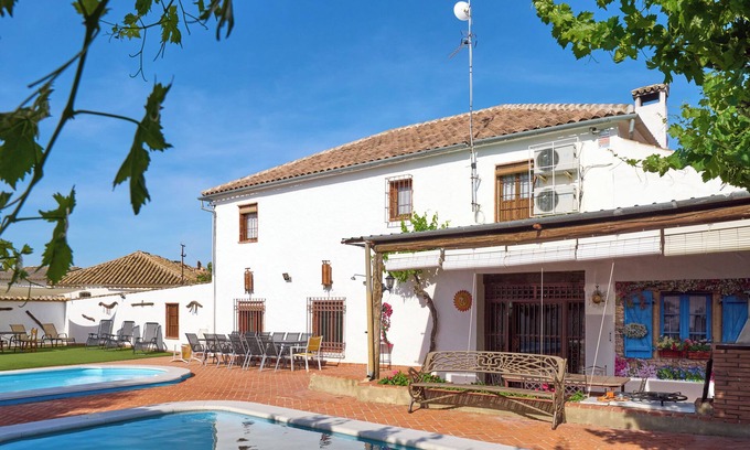 Lucena Casa | Casa de vacaciones 'Cortijo Las Gregorias' con vistas a la montaña, Wi-Fi y aire acondicionado