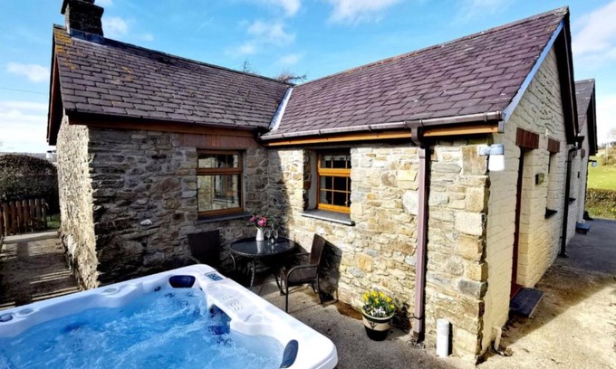 Lampeter Casa | Holiday Home Cwm Derw