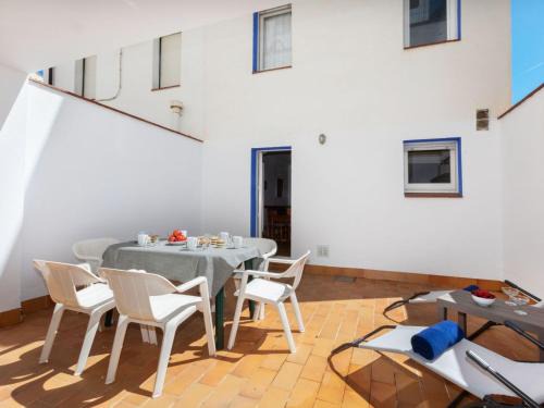 L'Escala Casa | Holiday Home Delta 1 by Interhome