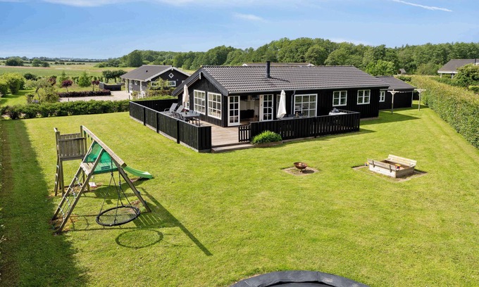 Flovt Strand Casa | Holiday Home - Flovt Strand