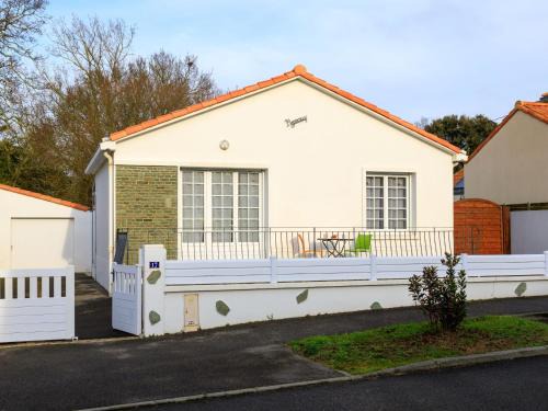 La Bernerie-en-Retz Casa | Holiday Home Remagy by Interhome